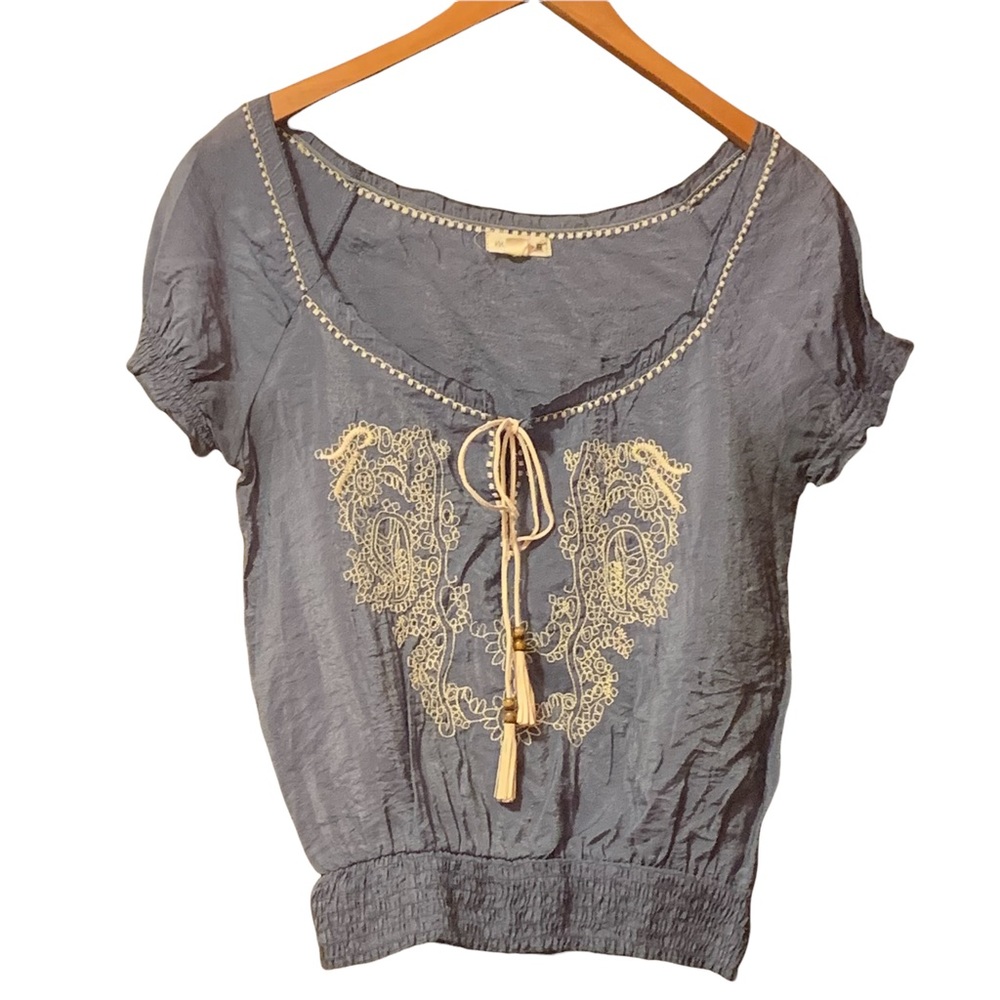 Mine Blouson Top Size Medium Dusty Blue with White Embroidery Tie Front